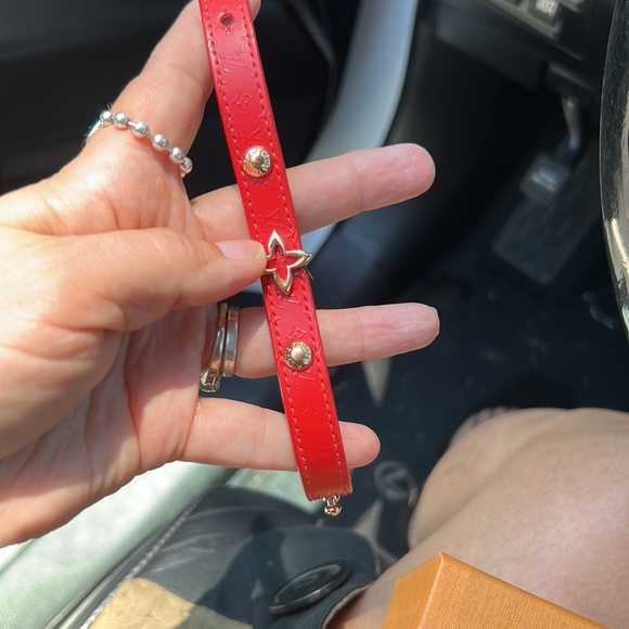 Louis Vuitton red bracket comes with box preloved great condition - Picture 5 of 5